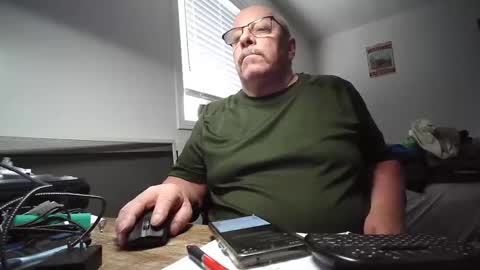 Snapshot of shawnmasterbate chatting on 14, 9, 2025 shawnmasterbate online show from 14, 9, 2025