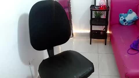 Snapshot of shawnycarson chatting on 18, 4, 2026 Shawny carson online show from 18, 4, 2026