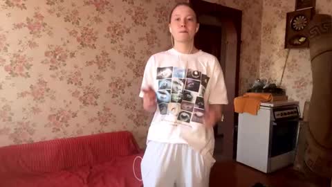 Snapshot of shaylagagne chatting on 26, 3, 2026 Shay online show from 26, 3, 2026