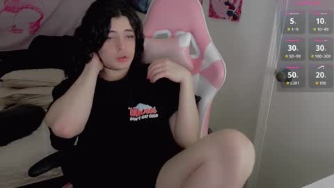 Snapshot of shayminx chatting on 29, 10, 2025 Shayminx online show from 29, 10, 2025