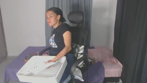 Shayna online show from 24, 1, 2025