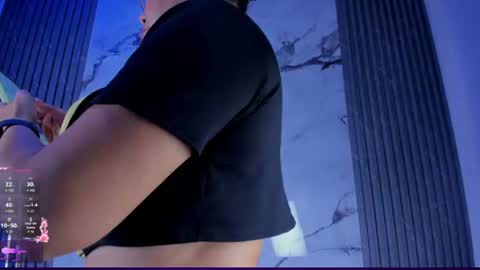 Snapshot of shayra_boobs2 chatting on 28, 6, 2026 shayra_boobs2 online show from 28, 6, 2026