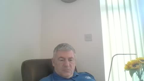 Snapshot of she52 chatting on 15, 1, 2025 she52 online show from 15, 1, 2025