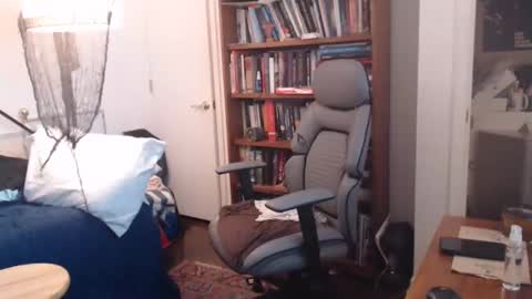 Snapshot of sheepishlion chatting on 21, 10, 2025 sheepishlion online show from 21, 10, 2025