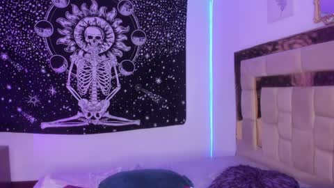 Snapshot of sheeylaroee chatting on 5, 1, 2025 Heidy online show from 5, 1, 2025