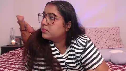 Snapshot of sheeylaroee chatting on 6, 7, 2026 Heidy online show from 6, 7, 2026
