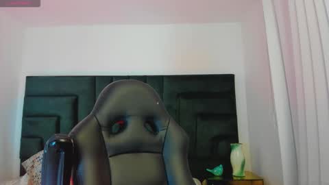 Snapshot of shegoblake chatting on 30, 10, 2025 Shego online show from 30, 10, 2025