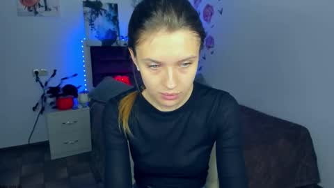 Snapshot of sheillatyler chatting on 22, 10, 2025 Alexis online show from 22, 10, 2025