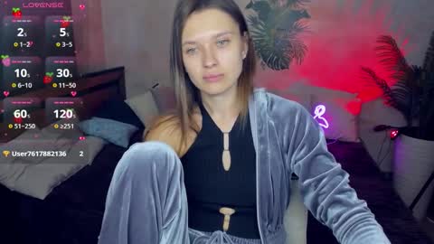 Snapshot of sheillatyler chatting on 23, 10, 2025 Alexis online show from 23, 10, 2025