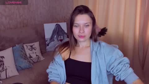 Snapshot of sheillatyler chatting on 19, 11, 2025 Alexis online show from 19, 11, 2025