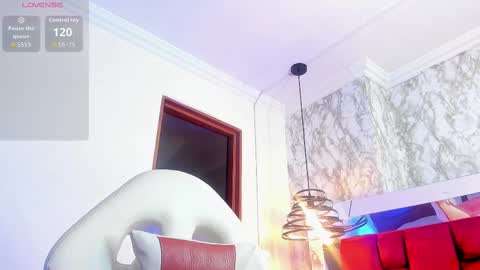 Snapshot of sheilly_brown chatting on 11, 11, 2025 sheilly_brown online show from 11, 11, 2025