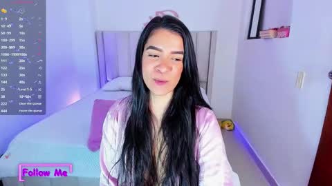 Snapshot of sheirysex chatting on 8, 10, 2025 Danna   online show from 8, 10, 2025