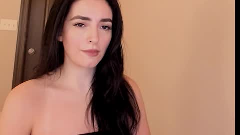 Snapshot of sheisallthat chatting on 9, 11, 2025 sheisallthat online show from 9, 11, 2025