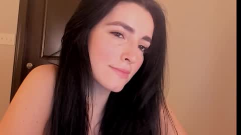 Snapshot of sheisallthat chatting on 11, 11, 2025 sheisallthat online show from 11, 11, 2025