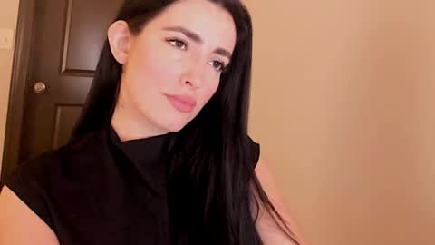 Snapshot of sheisallthat chatting on 18, 11, 2025 sheisallthat online show from 18, 11, 2025