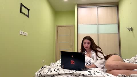 Ava online show from 11, 10, 2025