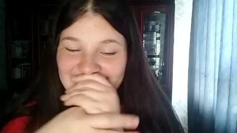 Snapshot of shellydiffley chatting on 6, 6, 2026 Shelly online show from 6, 6, 2026