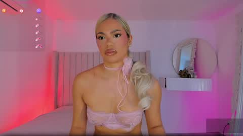 Snapshot of shelynna_azzul chatting on 9, 5, 2026 shelynna_azzul online show from 9, 5, 2026