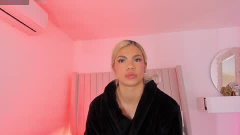 Snapshot of shelynna_azzul chatting on 11, 5, 2026 shelynna_azzul online show from 11, 5, 2026