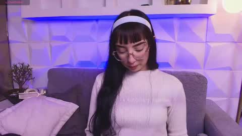 mia online show from 4, 3, 2026