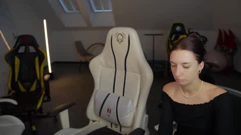 Sheryl online show from 25, 11, 2025