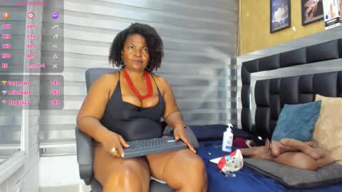 Snapshot of sheyla__ebony chatting on 27, 3, 2026 sheyla__ebony online show from 27, 3, 2026