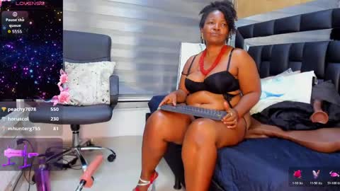 Snapshot of sheyla__ebony chatting on 22, 5, 2026 sheyla__ebony online show from 22, 5, 2026