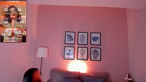 Sheyla online show from 4, 12, 2025