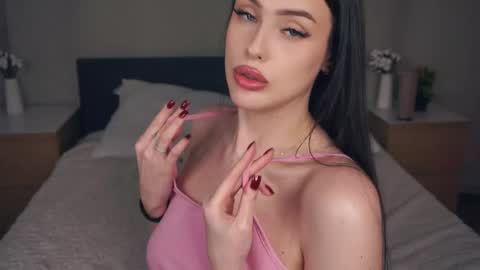 Mia online show from 27, 11, 2025