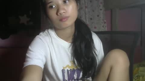 Snapshot of shimmering_kate chatting on 14, 12, 2024 shimmering_kate online show from 14, 12, 2024