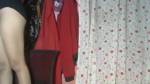 Snapshot of shimmering_kate chatting on 13, 1, 2025 shimmering_kate online show from 13, 1, 2025