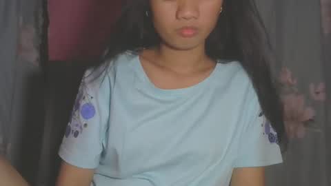 Snapshot of shimmering_kate chatting on 1, 3, 2025 shimmering_kate online show from 1, 3, 2025