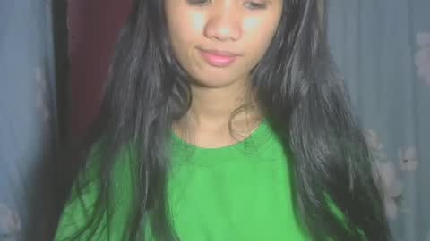 Snapshot of shimmering_kate chatting on 4, 3, 2025 shimmering_kate online show from 4, 3, 2025