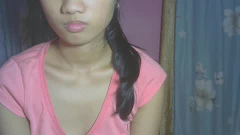 Snapshot of shimmering_kate chatting on 8, 3, 2025 shimmering_kate online show from 8, 3, 2025