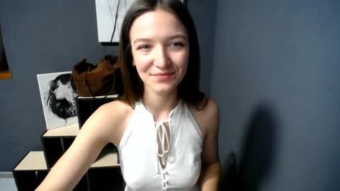 Snapshot of shining_pearl chatting on 24, 6, 2026 Jesica online show from 24, 6, 2026
