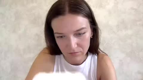 Snapshot of shining_pearl chatting on 19, 7, 2026 Jesica online show from 19, 7, 2026