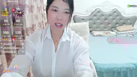 Shirleyni online show from 4, 11, 2025