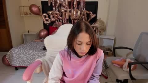  kendal  online show from 8, 2, 2025