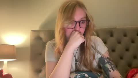 short sweetpea online show from 18, 2, 2025