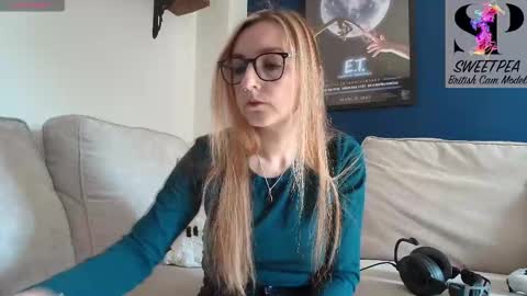 short sweetpea online show from 30, 9, 2025