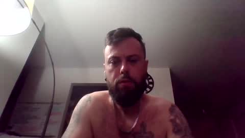 Snapshot of shortkingswing chatting on 11, 10, 2025 Shortkingswing online show from 11, 10, 2025