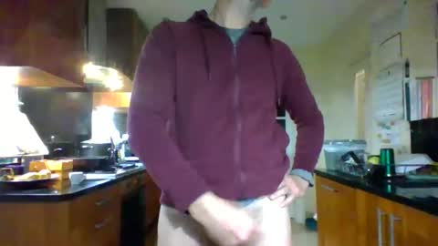 Snapshot of shosting chatting on 13, 12, 2024 JJ online show from 13, 12, 2024