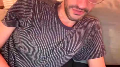 Snapshot of showoffnyc chatting on 5, 10, 2025 showoffnyc online show from 5, 10, 2025