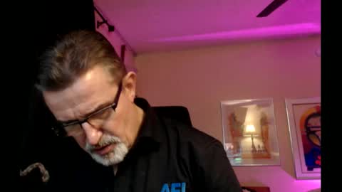 Snapshot of shrewtamer chatting on 5, 3, 2025 shrewtamer online show from 5, 3, 2025