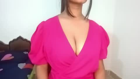 Snapshot of shreya_07 chatting on 18, 7, 2026 shreya_07 online show from 18, 7, 2026