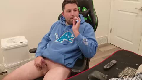 Snapshot of shroomhead5 chatting on 5, 11, 2025 shroom online show from 5, 11, 2025