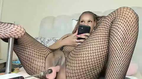 Snapshot of shugacubee chatting on 27, 5, 2026 EVA online show from 27, 5, 2026