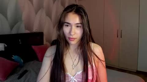 Snapshot of shy_bambiii chatting on 3, 12, 2025 Mika online show from 3, 12, 2025