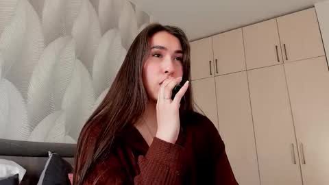 Snapshot of shy_bambiii chatting on 16, 2, 2026 Mika online show from 16, 2, 2026