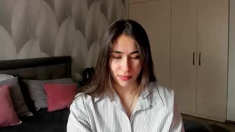 Snapshot of shy_bambiii chatting on 27, 2, 2026 Mika online show from 27, 2, 2026